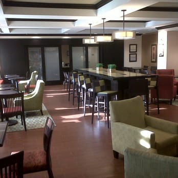Hampton Inn Covington - Main Lobby - Hotels Near Me - Covington, Georgia