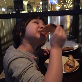 Yard House - She love the pepperoni & mushroom pizza! - New American Near Me - Meridian, Idaho Yard House - She love the pepperoni & mushroom pizza! - New American Near Me - Meridian, Idaho