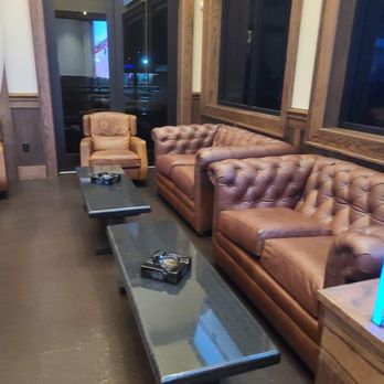 Henry's Cigar Lounge - Private lounge area - Cigar Bars Near Me - Mansfield, Texas