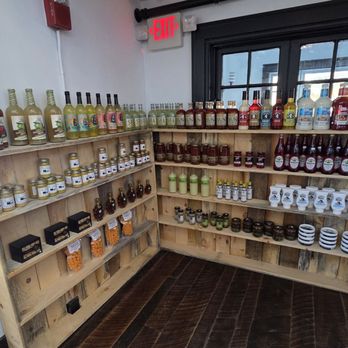 Black Diamond Spirits - Mixers! - Beer, Wine & Spirits Near Me - West Dover, Vermont