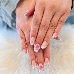 Model Nails and Spa