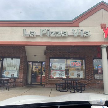 La Pizza Via - Beat pizza around !! - Pizza Near Me - Fox River Grove, Illinois