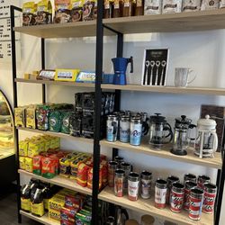 787 Market and Cafe - They sell coffee, Puerto Rico cups, etc