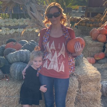 Larry's Produce - October 2019 Pumpkin Patch at larry's Produce - Fruits & Veggies Near Me - Fairfield, California Larry's Produce - October 2019 Pumpkin Patch at larry's Produce - Fruits & Veggies Near Me - Fairfield, California