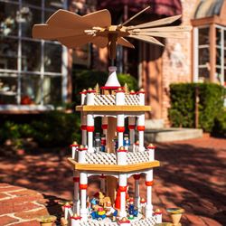 Christmas Shop - Photo of Russian Pyramid