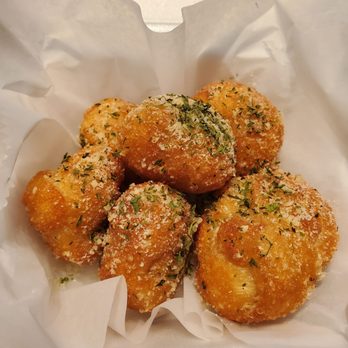 Vincenza's Pizzeria - 6-pc Garlic Knots $2.99 - Pizza Near Me - Alpharetta, Georgia Vincenza's Pizzeria - 6-pc Garlic Knots $2.99 - Pizza Near Me - Alpharetta, Georgia