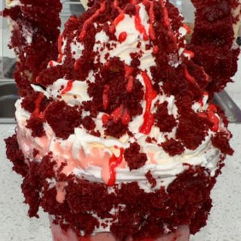 Churro On Top - Velvet cake - Desserts Near Me - Arlington, Texas