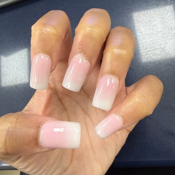 Lee Nails Bar - Nail Salons Near Me - San Antonio, Texas