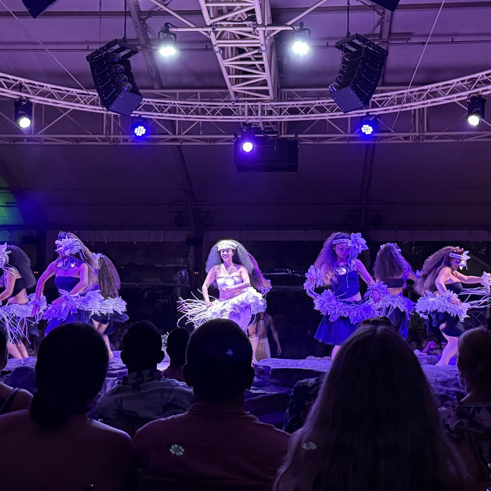 Luau Kalamaku - Buffets Near Me - Lihue, Hawaii