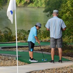 Lakeview Putt And Play - Hole 13 is over 100 feet long! Can you get a hole in one?