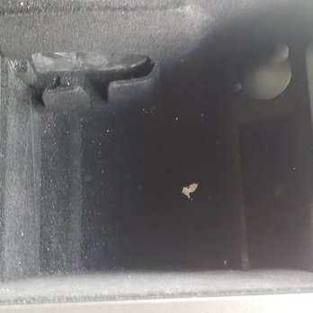 T & T Auto Detailing - Center console wasn't cleaned - Car Wash Near Me - Wyandotte, Michigan T & T Auto Detailing - Center console wasn't cleaned - Car Wash Near Me - Wyandotte, Michigan