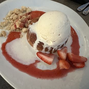 Parkers' Lighthouse - Warm Butter Cake - Seafood Near Me - Long Beach, California Parkers' Lighthouse - Warm Butter Cake - Seafood Near Me - Long Beach, California
