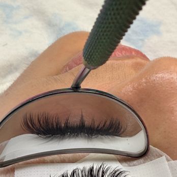 Lash Out Lounge - Wispy hybrid eyelash extensions - Skin Care Near Me - Southfield, Michigan Lash Out Lounge - Wispy hybrid eyelash extensions - Skin Care Near Me - Southfield, Michigan