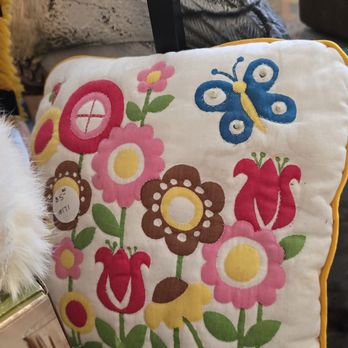 Y Shop - Antiques Near Me - Beech Grove, Indiana
