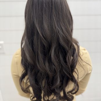 Katie Gallant - Flourish Studio - Hair Stylists Near Me - Marshfield, Massachusetts