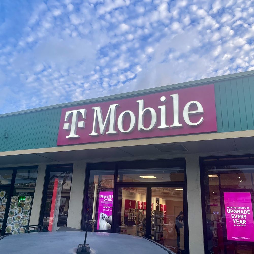 T-Mobile - store sign - Mobile Phones Near Me - Honolulu, Hawaii T-Mobile - store sign - Mobile Phones Near Me - Honolulu, Hawaii