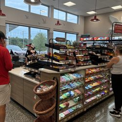 Wawa - Inside
