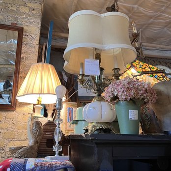 Staples Mill Antiques - One lamp - Antiques Near Me - Stillwater, Minnesota Staples Mill Antiques - One lamp - Antiques Near Me - Stillwater, Minnesota