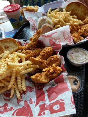 Raising Cane's Chicken Fingers by null
