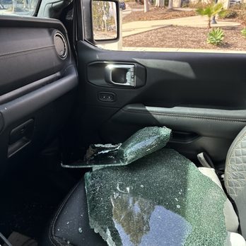 Good Hands Auto Glass - Auto Glass Services Near Me