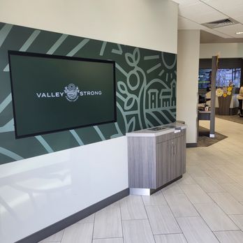 Valley Strong Credit Union - Valley Strong Visalia Branch Entrance - Banks & Credit Unions Near Me - Visalia, California Valley Strong Credit Union - Valley Strong Visalia Branch Entrance - Banks & Credit Unions Near Me - Visalia, California