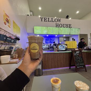 Yellow House Cafe  - The. Coffee bar  And a Creme Brulee Latte Coffee Duo Caramel Latte - Cafes Near Me - Northridge, California