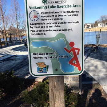 Volkening Lake - Parks Near Me - Schaumburg, Illinois