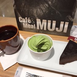 Café & Meal Muji - Tea set, includes chocolate cake, Uji Matcha ice cream, black tea