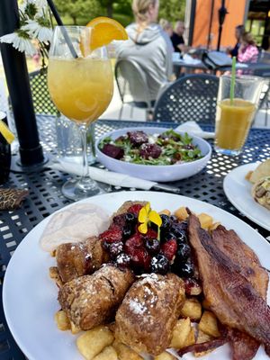 Social Eats Café by null