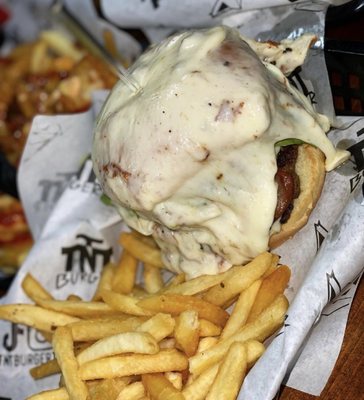 TNT BURGER by null