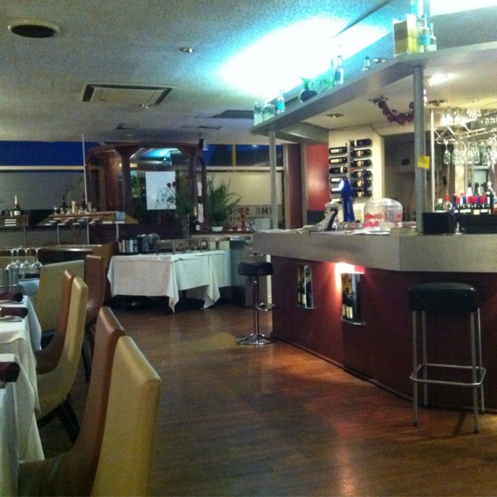 Spice Club - Indian Near Me - Moreton, XMS