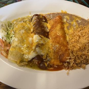 El Molcajete Authentic Mexican Food - I tried a 44. Three Chicken Enchilladas Suizas Combo Plate but had one with mole and another changed to beef with red sauce. - Mexican Near Me - Orem, Utah El Molcajete Authentic Mexican Food - I tried a 44. Three Chicken Enchilladas Suizas Combo Plate but had one with mole and another changed to beef with red sauce. - Mexican Near Me - Orem, Utah