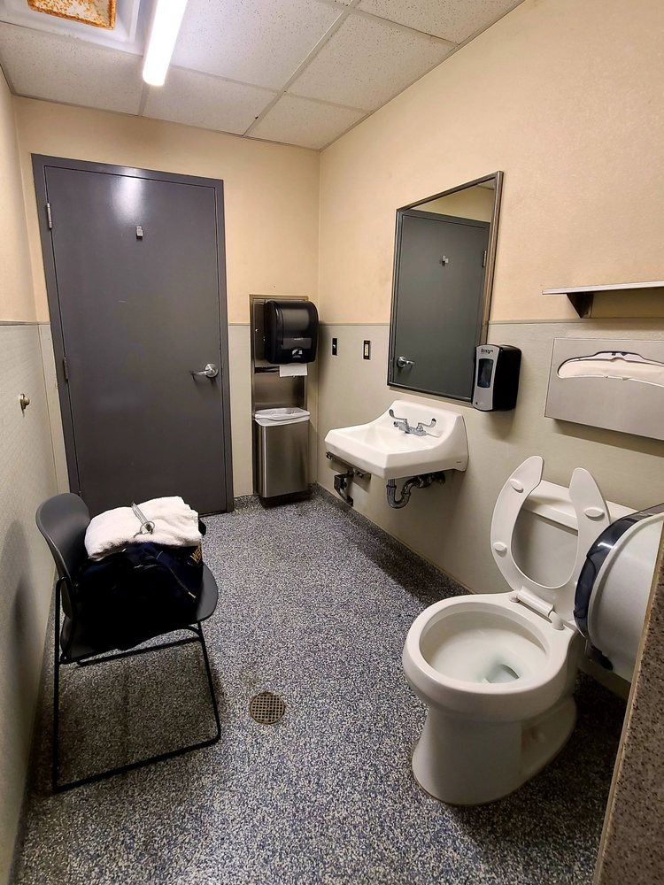 WERNER ENTERPRISES Updated September 2024 25 Photos 10251