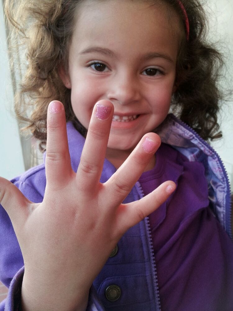 Cover Nails Logo