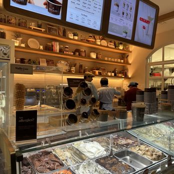 Bacio di Latte - Gelato Near Me - Pasadena, California