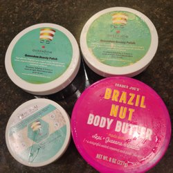 Queendom Aesthetics - Trader Joe's is just for size reference because it states 8oz on jar.