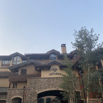 Antlers at Vail - Front of the hotel - Hotels Near Me - Vail, Colorado Antlers at Vail - Front of the hotel - Hotels Near Me - Vail, Colorado