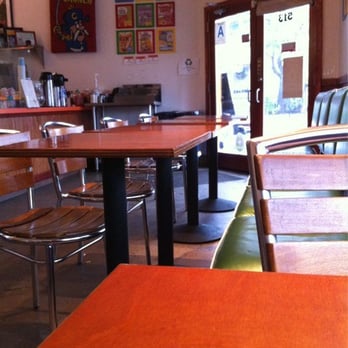 Flake - Inside view - Breakfast & Brunch Near Me - Venice, California