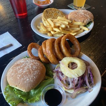 Mt Whitney Restaurant - Onion Rings, burger - American Near Me - Lone Pine, California Mt Whitney Restaurant - Onion Rings, burger - American Near Me - Lone Pine, California