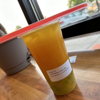 Boba Chef - Iced Mango Green Tea w Mango & Kiwi popping bobas - Desserts Near Me - Virginia Beach, Virginia