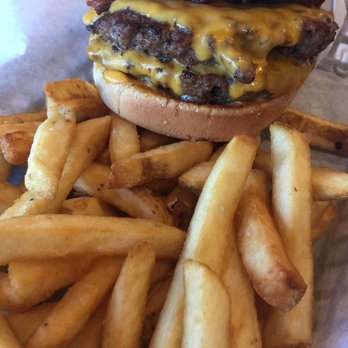 Killer Burger Hazel Dell - Meathead - Burgers Near Me - Vancouver, Washington