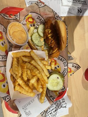Dave's Hot Chicken by null