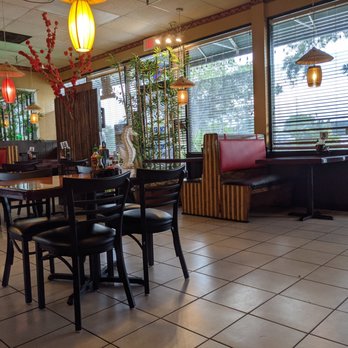 Pho Bamboo - Dining room inside at Pho Bamboo, Fort Myers - Vietnamese Near Me - Fort Myers, Florida