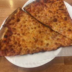 Frank's Pizzeria - Too well done - didn't ask for this but ate it