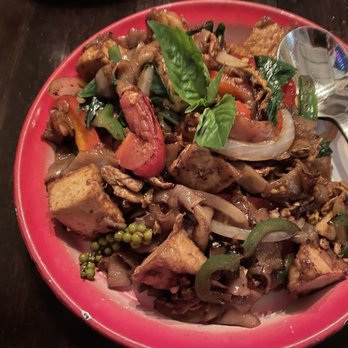 Rim Tanon - Pad Kee Mao - Thai Near Me - Houston, Texas Rim Tanon - Pad Kee Mao - Thai Near Me - Houston, Texas