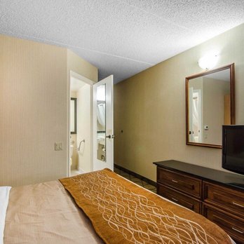 Comfort Inn - Hotels Near Me - Swift Current, Saskatchewan Comfort Inn - Hotels Near Me - Swift Current, Saskatchewan