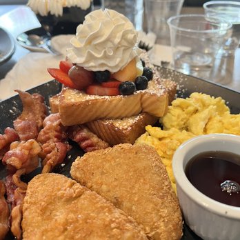 Kaffe Haus - French Toast Platter - Breakfast & Brunch Near Me - San Juan, Puerto Rico Kaffe Haus - French Toast Platter - Breakfast & Brunch Near Me - San Juan, Puerto Rico