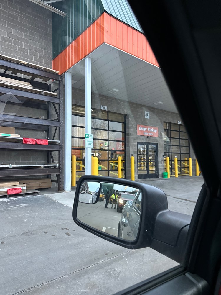 MENARDS Updated September 2024 24 Reviews 7330 74th Pl, Kenosha, Wisconsin Building