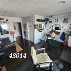Lakeside Barber and Shave Parlor - Danville Location