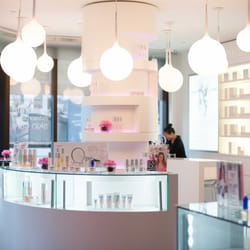 Miracle 10 Skincare Boutique - Lou Lou Shop Til You Drop Event
